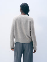 Load image into Gallery viewer, Cashmere Easy Sweatshirt - Grey Heather