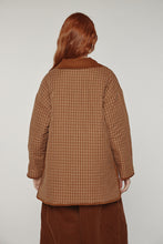 Load image into Gallery viewer, Reversible Quilted Jacket - Sand/Mocha
