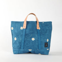 Load image into Gallery viewer, Small East West Tote - Lt Indigo Moon