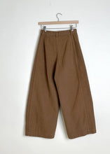 Load image into Gallery viewer, Garra Seamed  Pant
