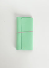 Load image into Gallery viewer, Traveler Leather Journal