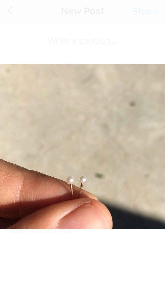 Mini Pearl Studs