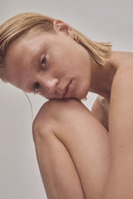 Load image into Gallery viewer, Oda Small Hoops
