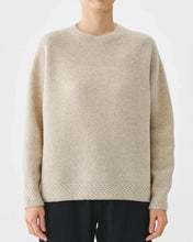 Load image into Gallery viewer, Cashmere Blend Lambs Wool Pullover - Ivory
