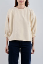 Load image into Gallery viewer, Fond Sweatshirt Butter
