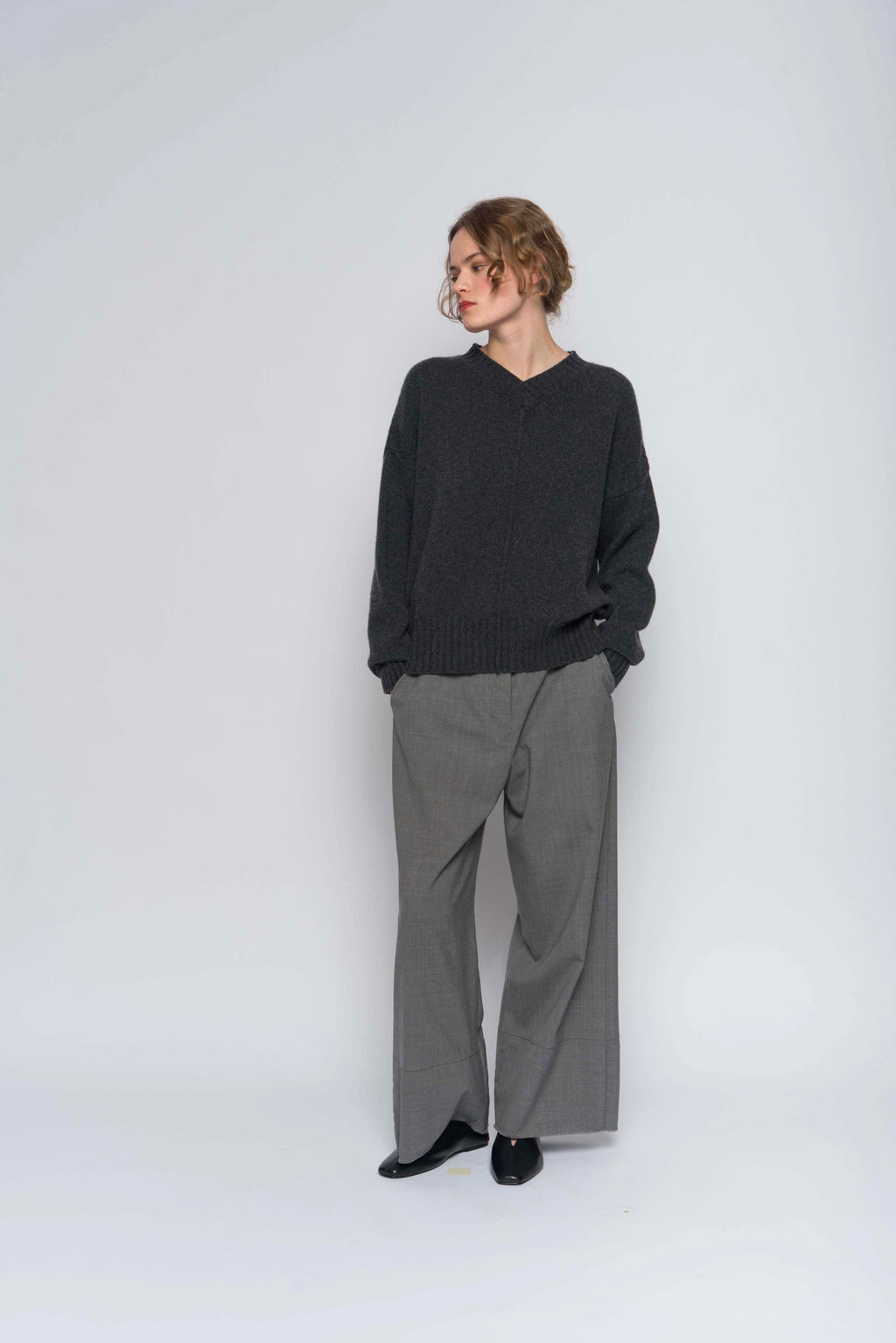 Cashmere V Neck Pullover Charcoal