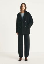 Load image into Gallery viewer, Severin Double Breasted Coat- Noir
