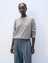 Load image into Gallery viewer, Cashmere Easy Sweatshirt - Grey Heather
