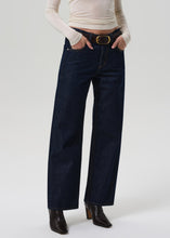 Load image into Gallery viewer, Amherst Lindz Jeans
