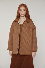 Load image into Gallery viewer, Reversible Quilted Jacket - Sand/Mocha
