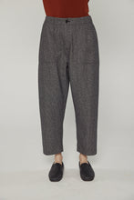 Load image into Gallery viewer, Wool Blend Mini Herringbone Pants - Black/Grey
