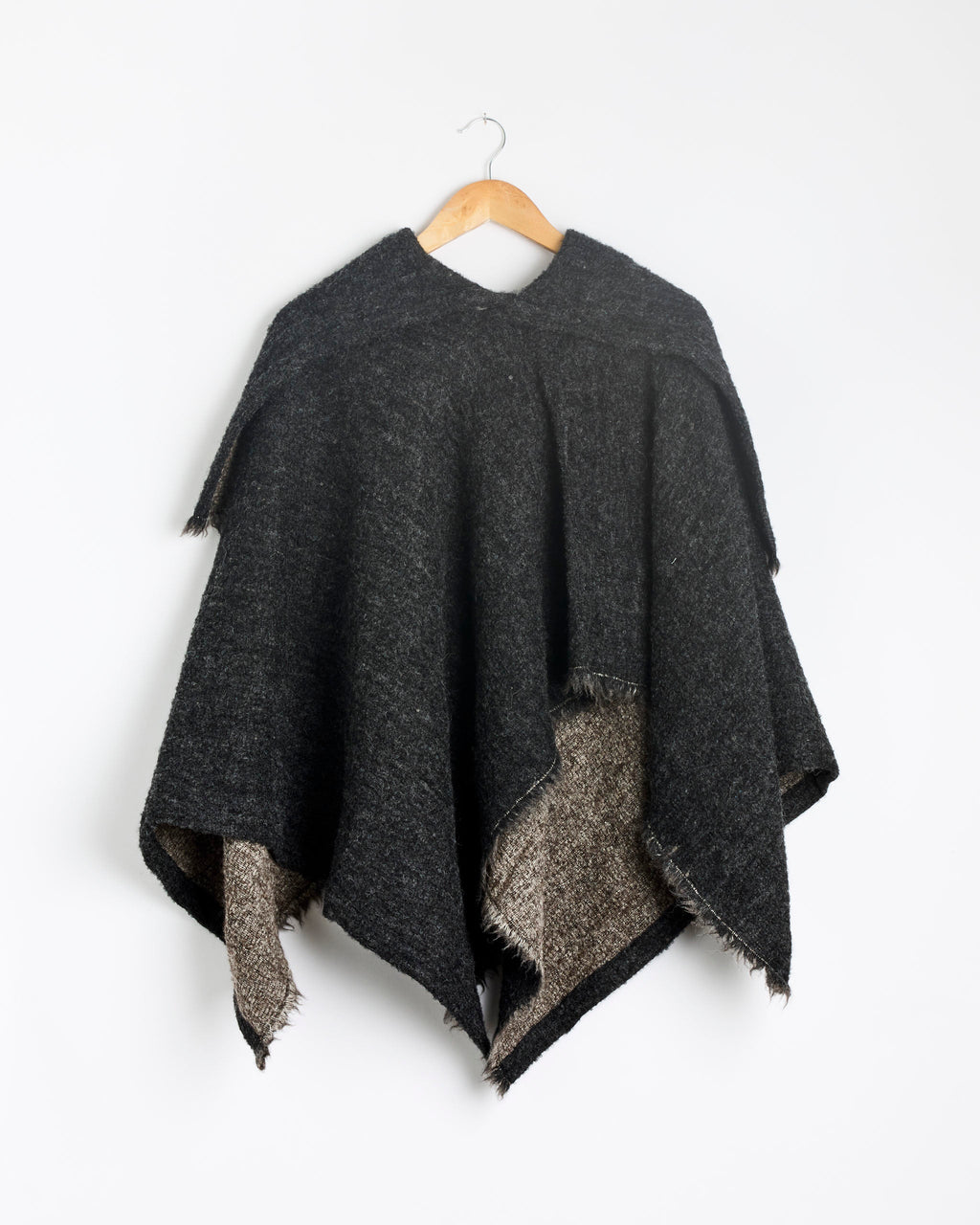 Alpaca Short Poncho DK Grey