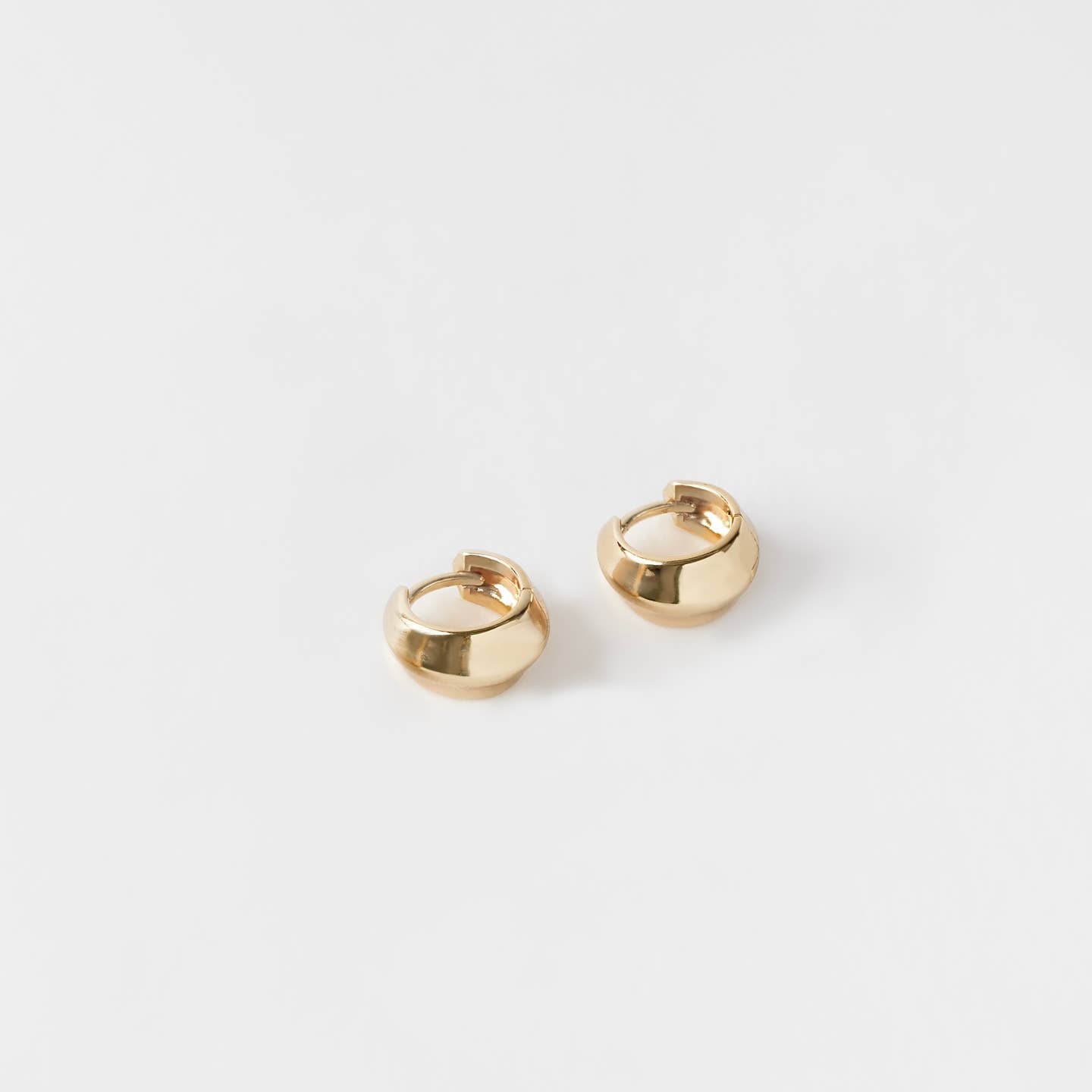 Small Bodie Earrings in Gold
