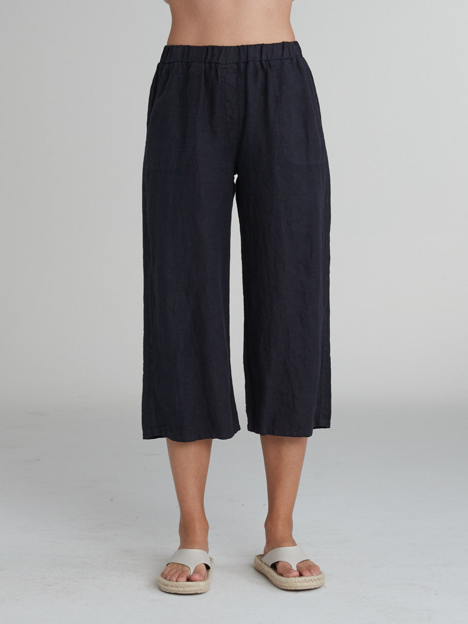 Easy Crop Pant - Black
