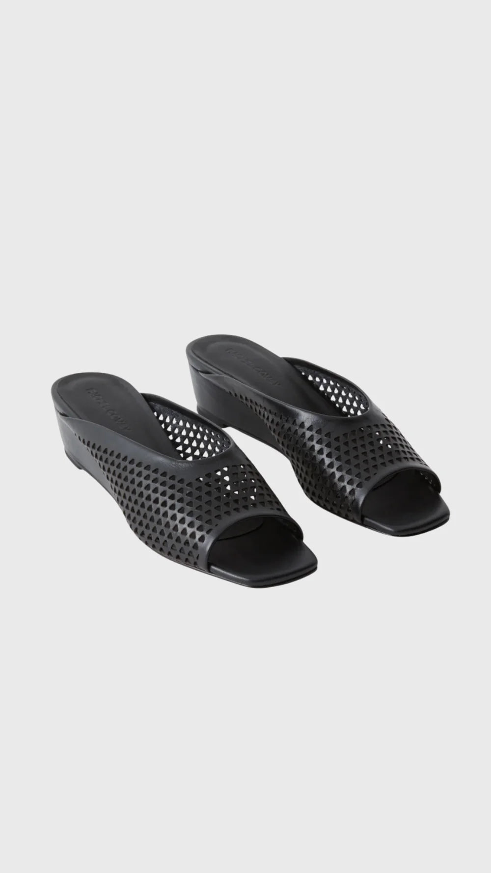 Balant Wedge Black