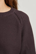 Load image into Gallery viewer, Evie Cotton Raglan Crew - Cocoa
