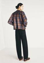 Load image into Gallery viewer, Dupond Bouse - Cacao Stripe
