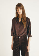 Load image into Gallery viewer, Carole  Silk Blouse - Brown Floral
