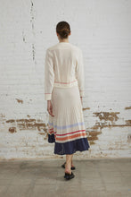 Load image into Gallery viewer, Cotton-linen knitted cardigan
