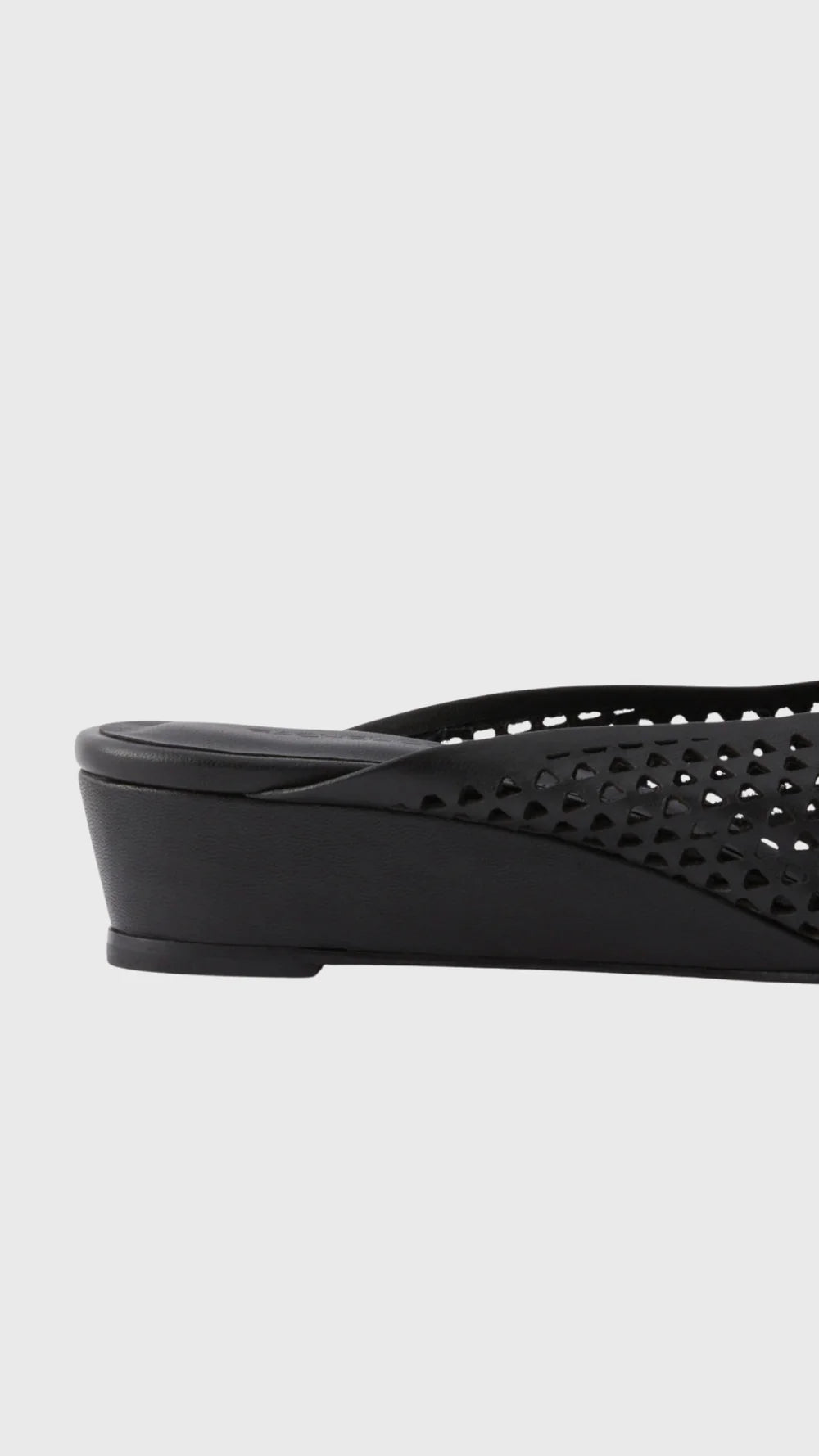 Balant Wedge Black