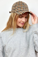 Load image into Gallery viewer, Everyday Plaid Cap
