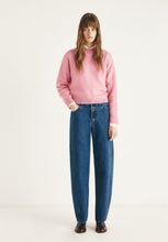 Load image into Gallery viewer, Lea Pullover - Candy Sugar
