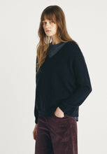 Load image into Gallery viewer, Troncoso V-neck Pullover - Navy
