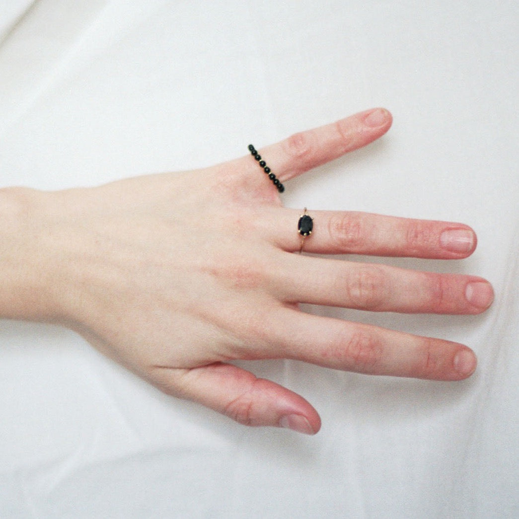 Black Round Ring Gold/Onyx