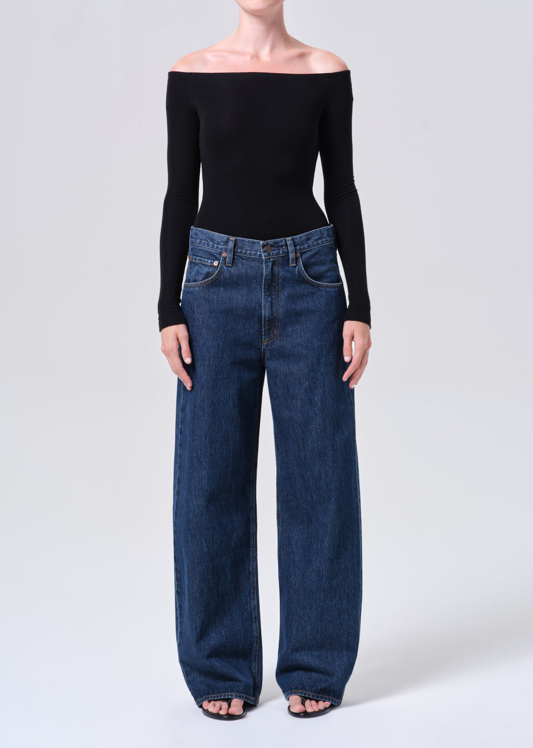 Low Curve Jean Crop Pendulum