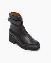 Load image into Gallery viewer, Eadrom Leather Boot
