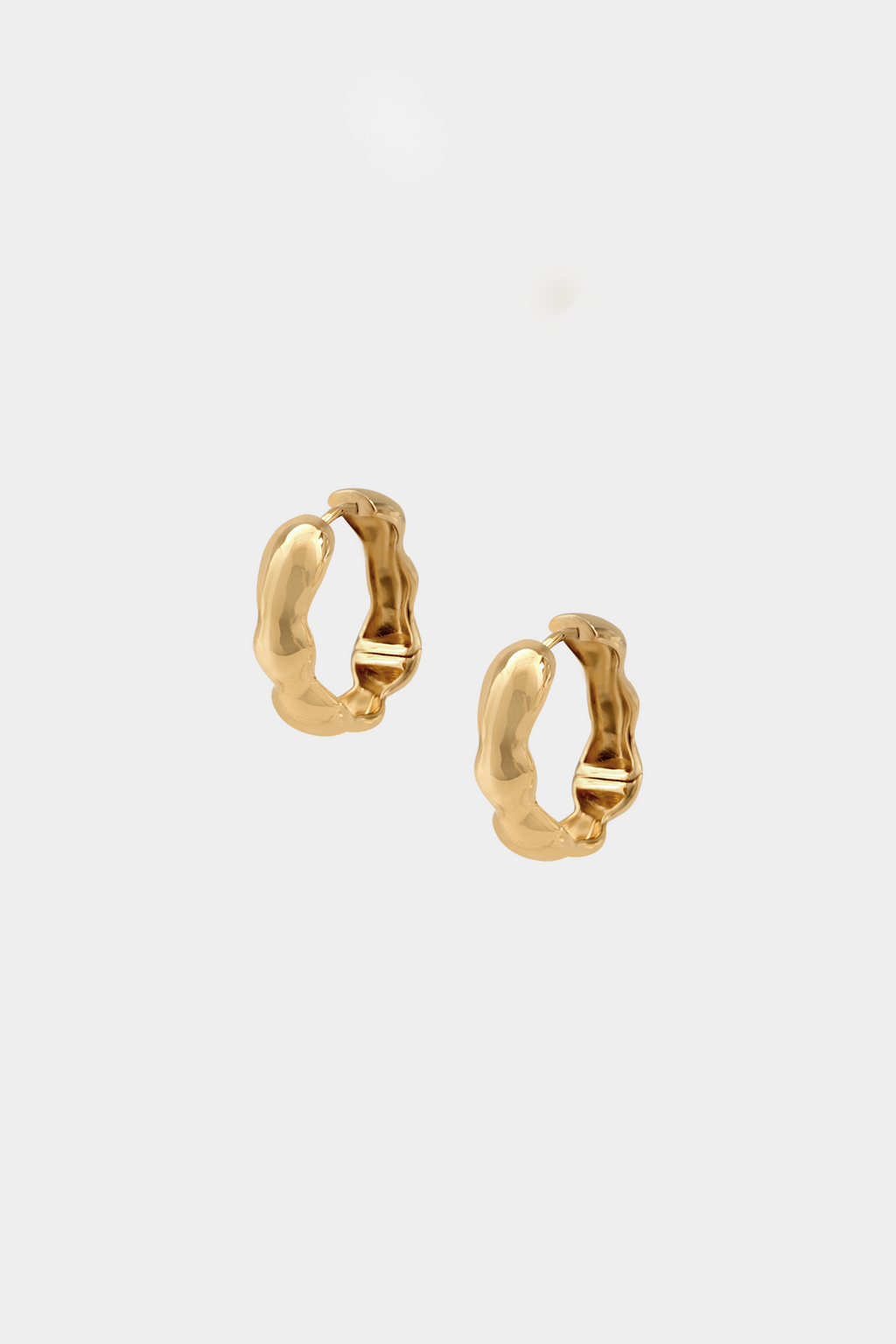 Lara Hoops Medium Gold