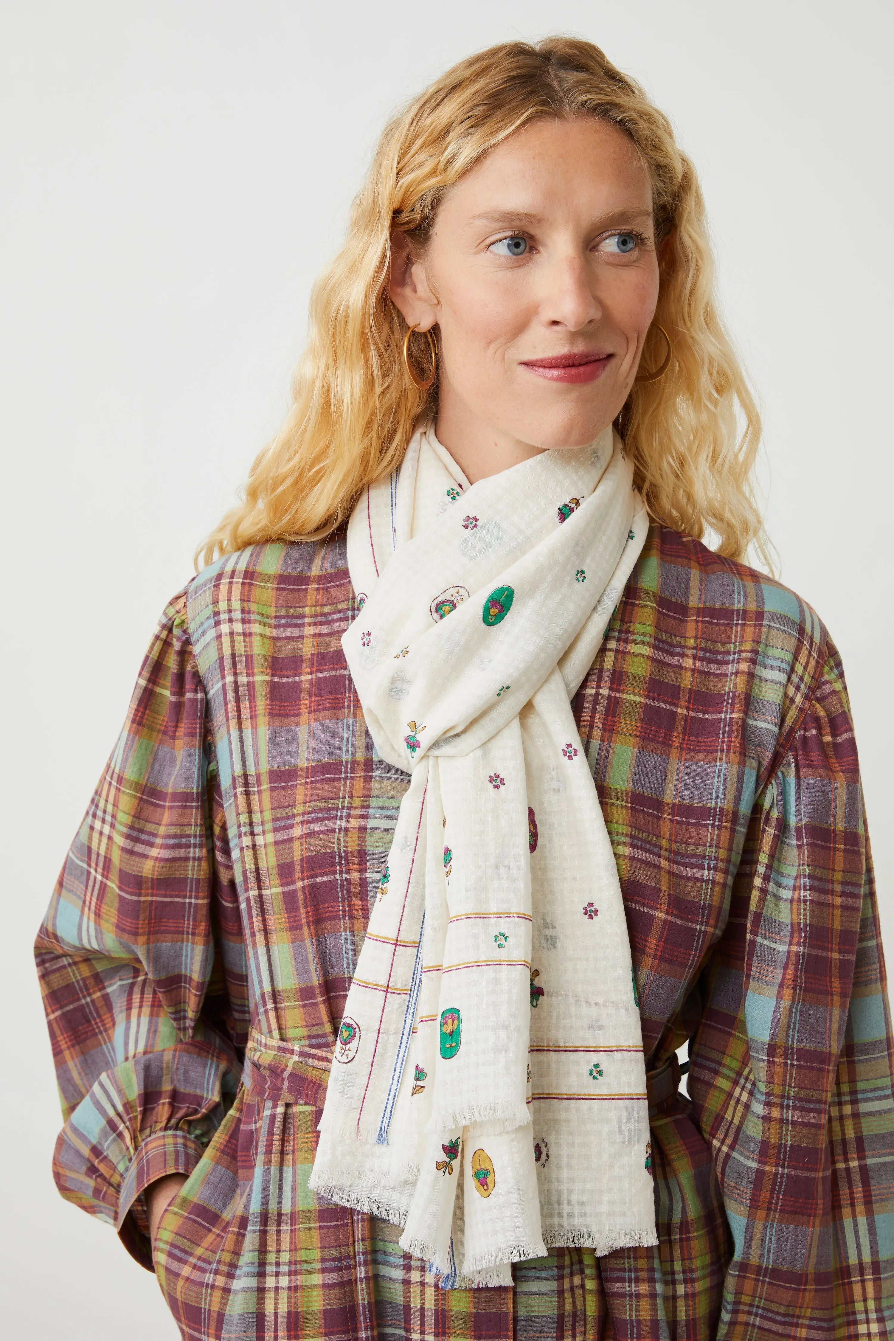 Scarf Bijou N°824 Letter