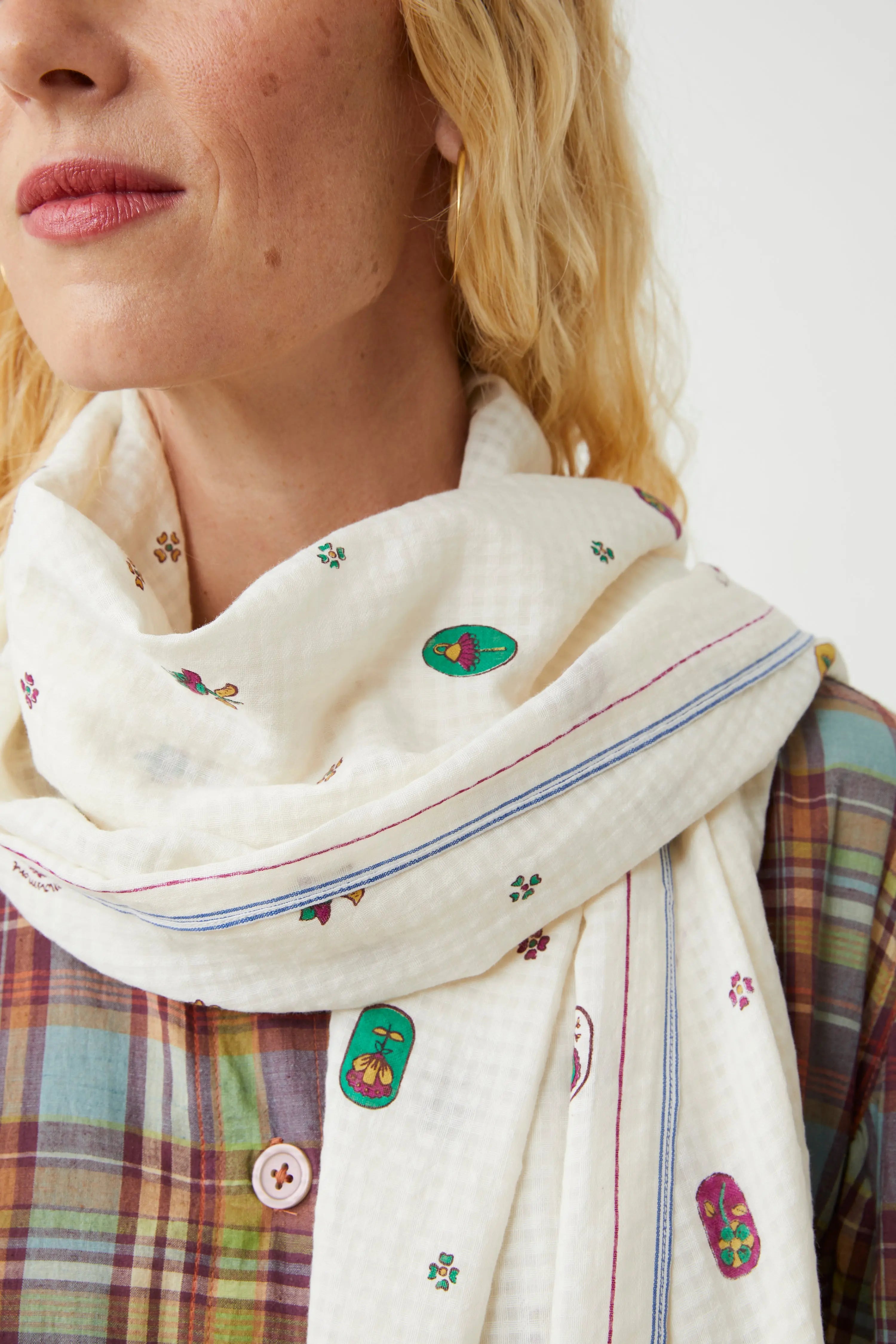 Scarf Bijou N°824 Letter