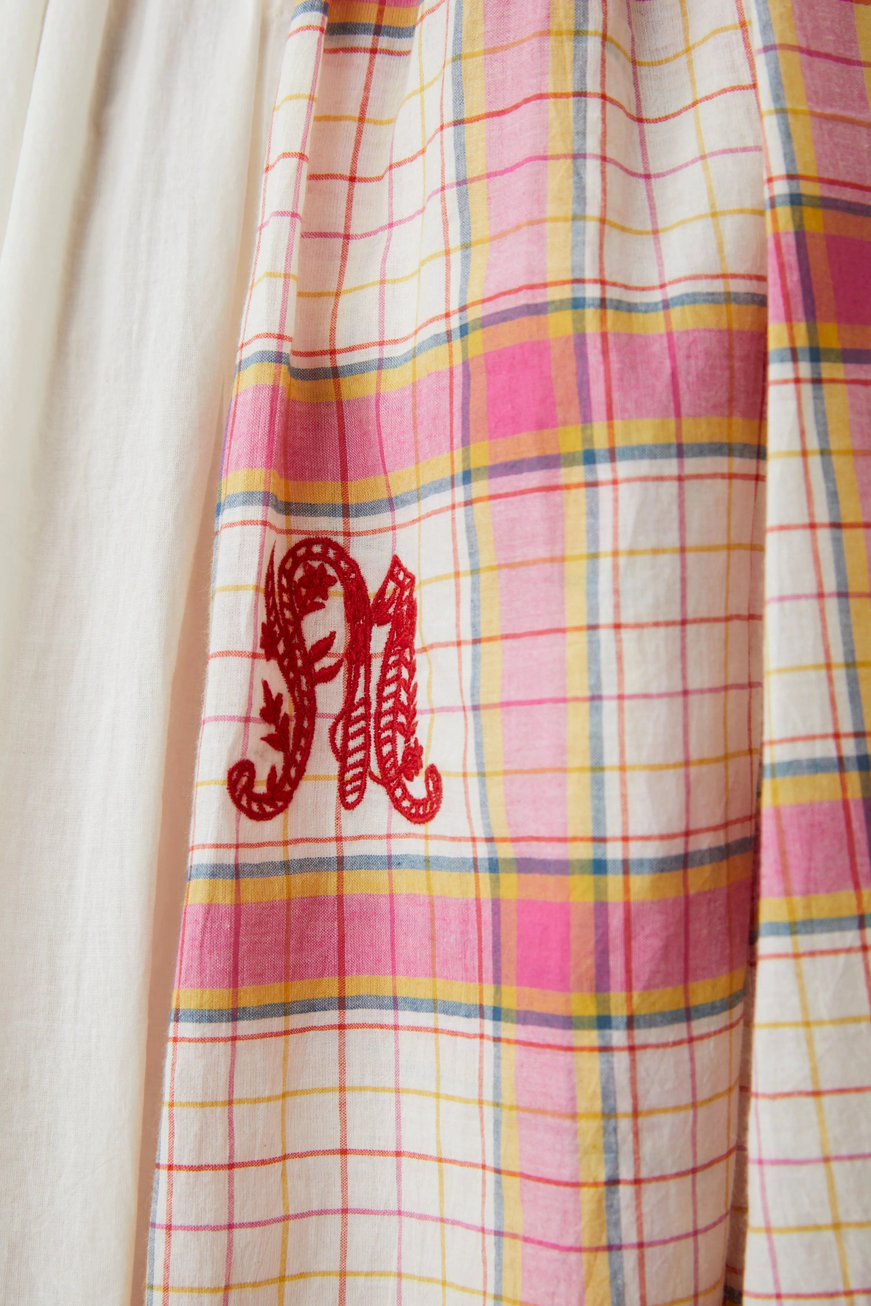 Scarf Alphabet N°825 Pop Pink