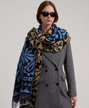 Load image into Gallery viewer, Park Paisley Jacquard Scarf
