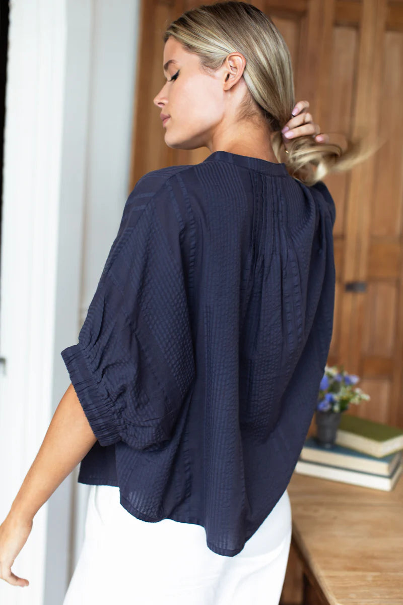Mandarin Collar Top in 100% Cotton Seersucker