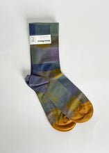 Load image into Gallery viewer, Patterned Crew Socks
