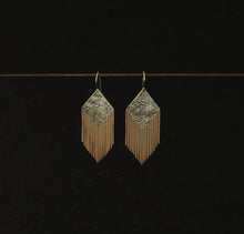 Load image into Gallery viewer, Small Aly Earrings
