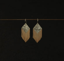Load image into Gallery viewer, Small Aly Earrings
