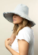 Load image into Gallery viewer, Canvas Packable Hat - Navy Stripe
