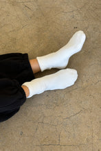 Load image into Gallery viewer, Cloud Socks
