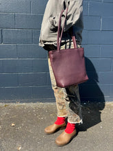 Load image into Gallery viewer, Leather Everyday Tote
