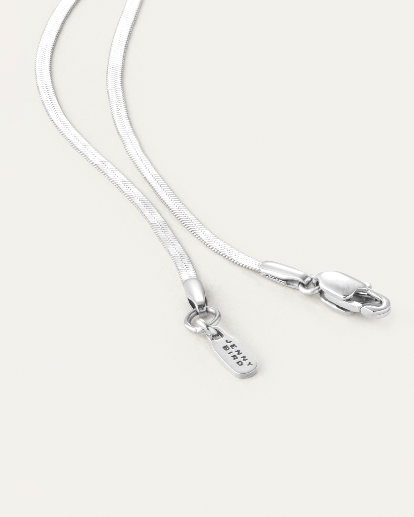 Zeina Slim Chain Platinum