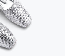 Load image into Gallery viewer, Jada - Silver Closed Woven Calf
