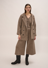 Load image into Gallery viewer, Jaiana Alpaca Coat
