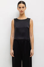 Load image into Gallery viewer, Barb Sleeveless Crew
