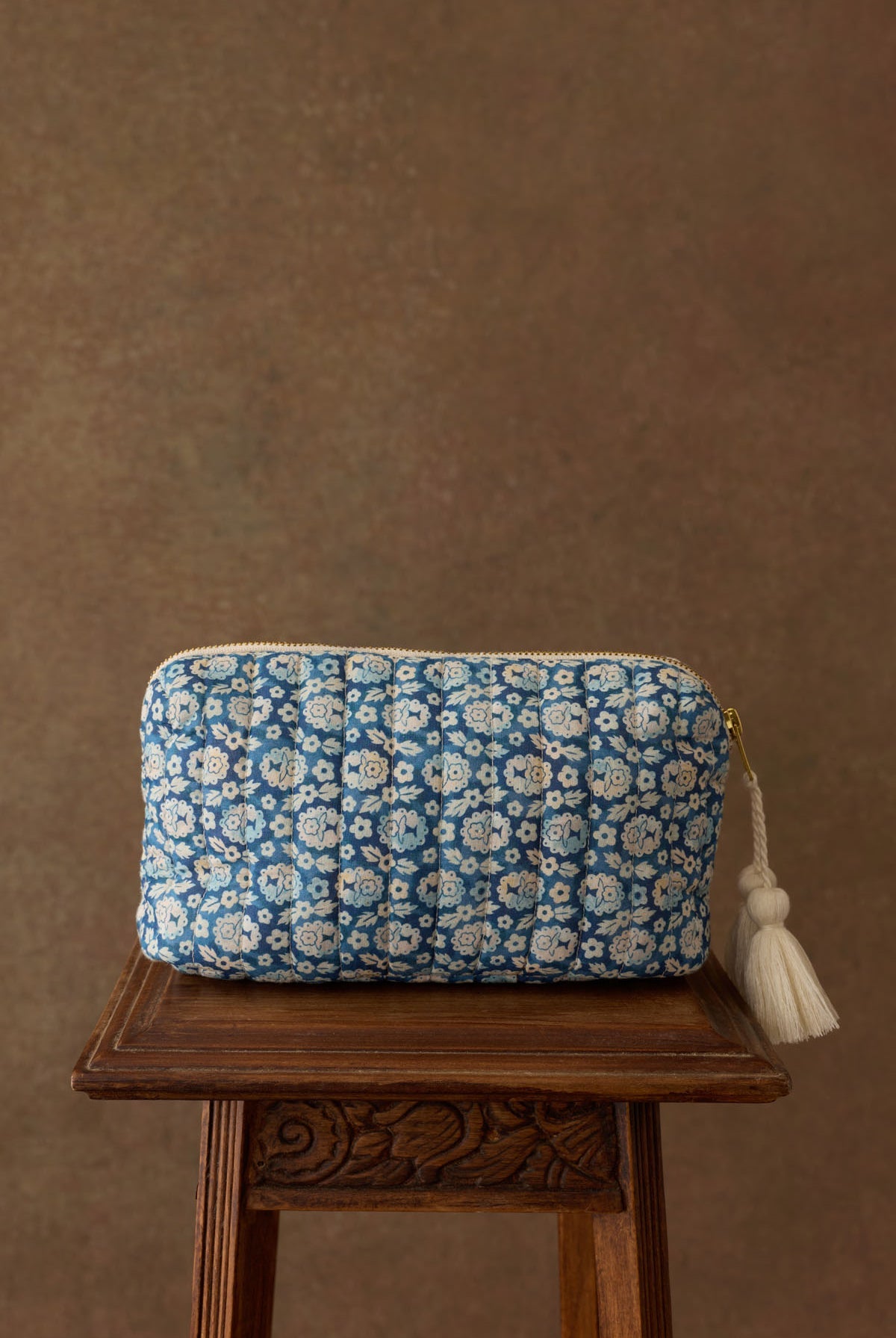 Quilted Cotton Gauze Pouch Navy Snowfall
