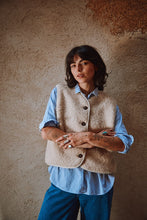 Load image into Gallery viewer, Luce Sweater Vest
