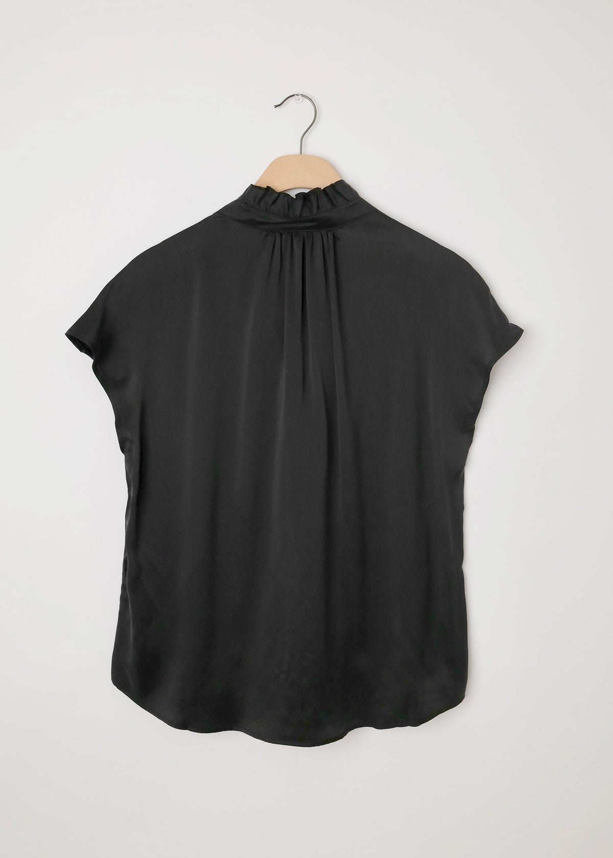 Lanore Top Black Charm