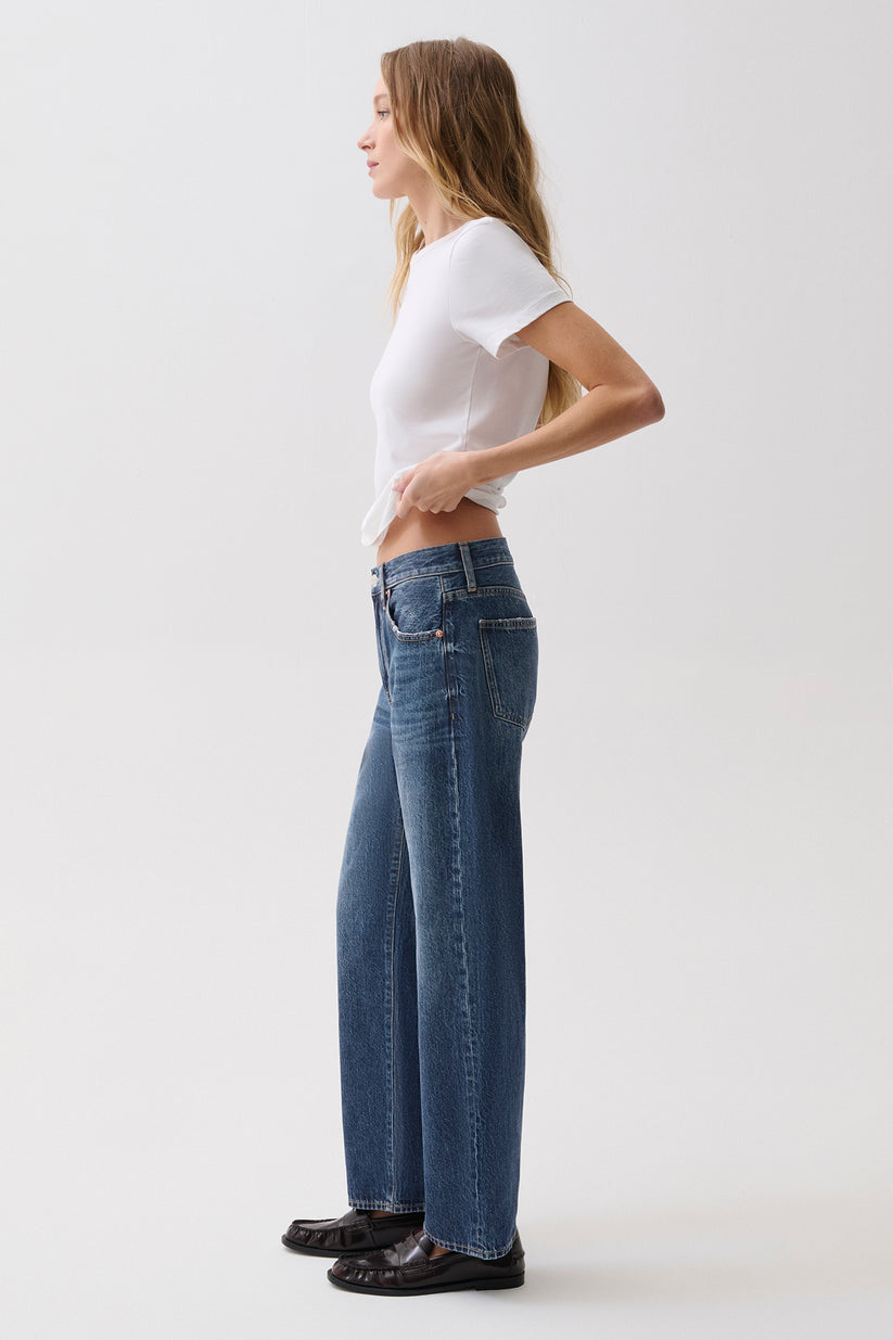 Lexi Bowed Straight Jeans in Distance